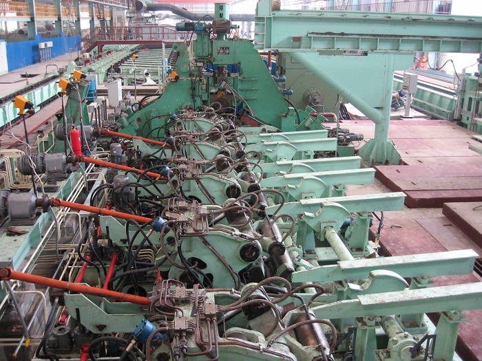 three-roller seamless mill